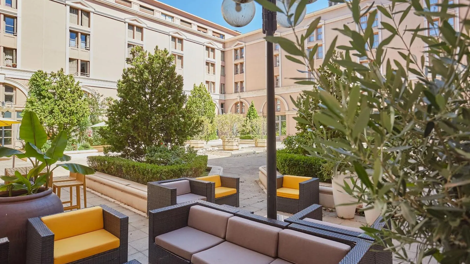 Appart Hotel Odalys City Aix En Provence L'Atrium Aix-en-Provence 3*,